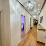Queen's Luxury