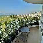 Queen's Luxury Apartment Tirana