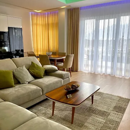 Apartment Queen's Luxury Tirana