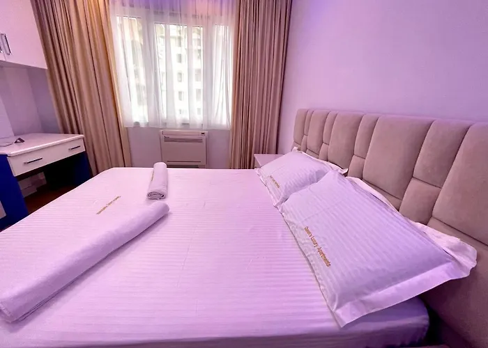 Lägenhet Queen's Luxury