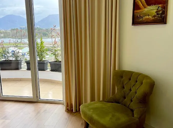 Lägenhet Queen's Luxury Tirana